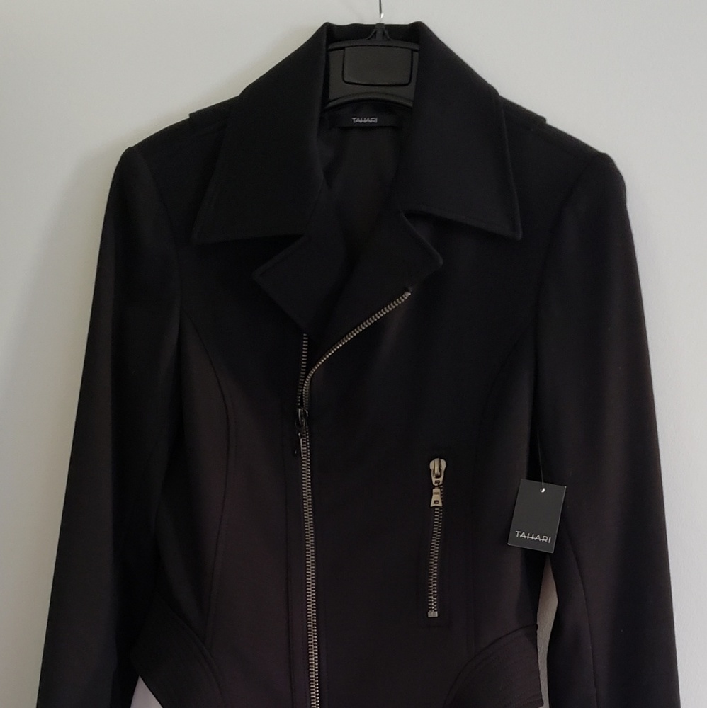 Tahari Black Blazer/Jacket Size 8